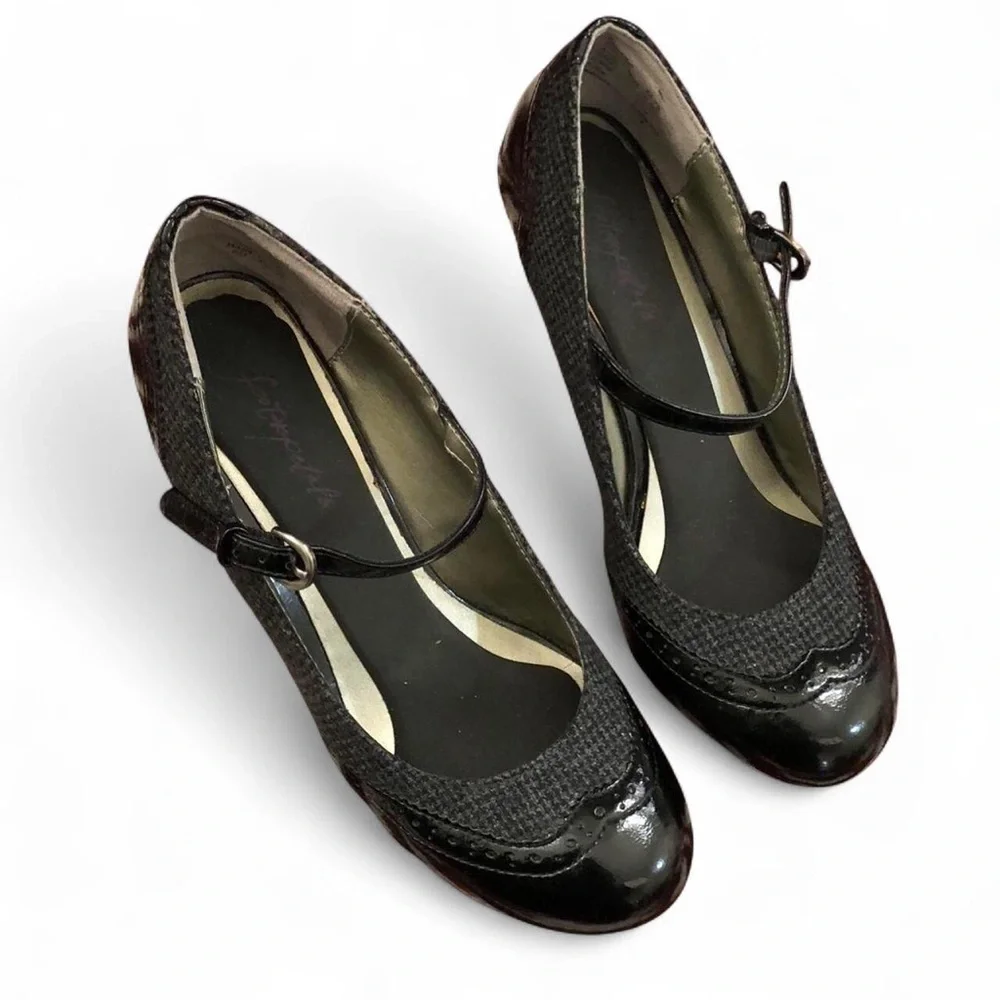 Y2K Black Wingtip Plaid Gothic schoolgirl leather Mary jane heels pumps oxford